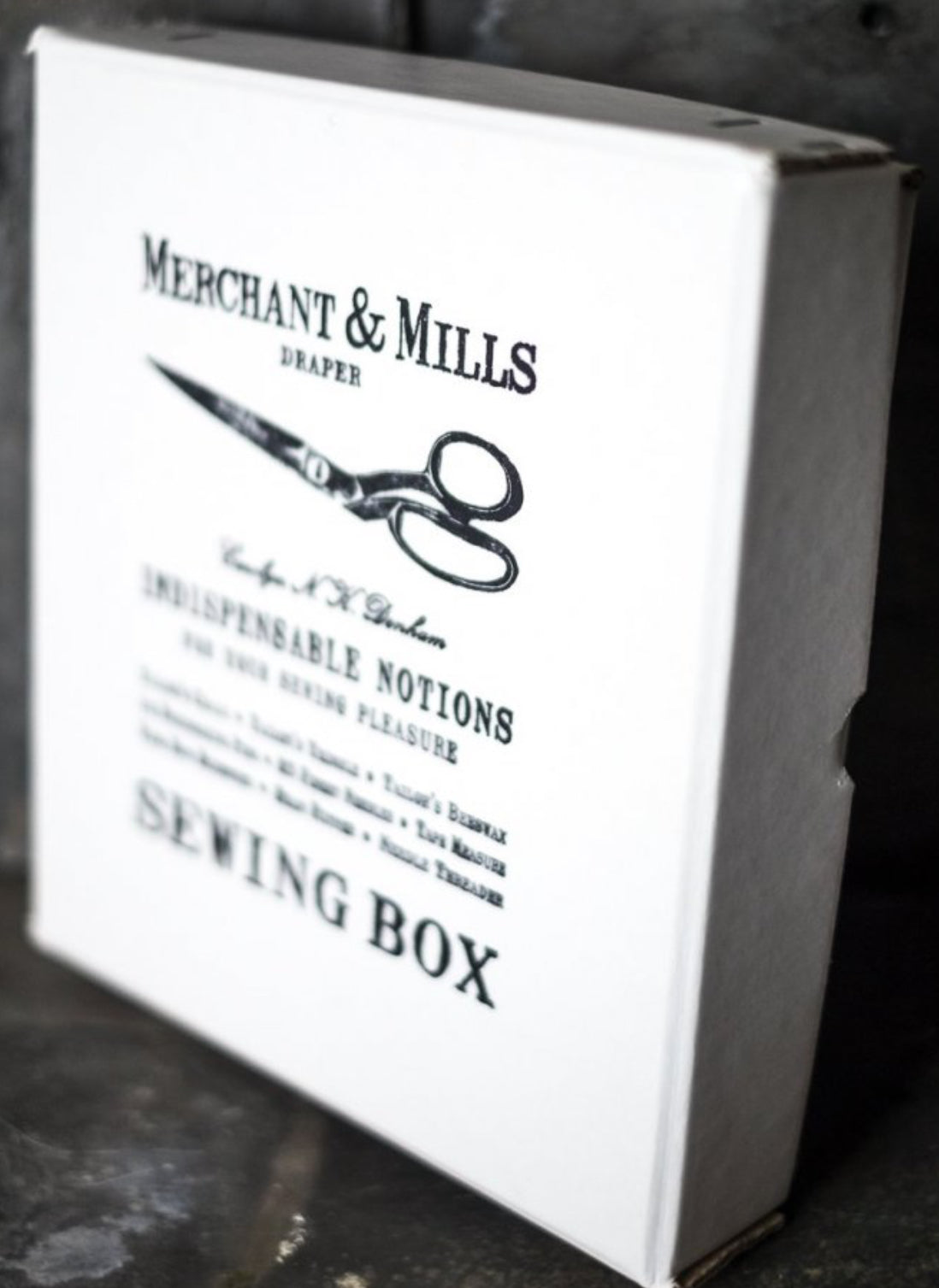 SELECTED NOTIONS SEWING BOX